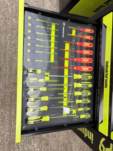 Brand New 7-drawer Tool Chest - Fully Loaded With Tools