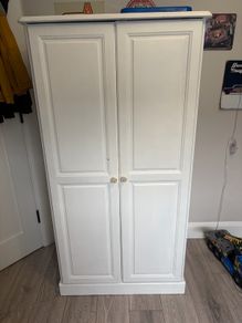 childs wardrobe