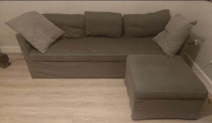 L shaped sofa , pull out bed