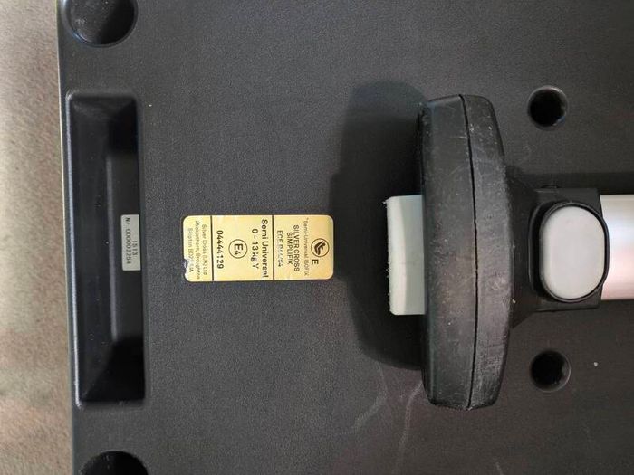 silver cross car seat + isofix