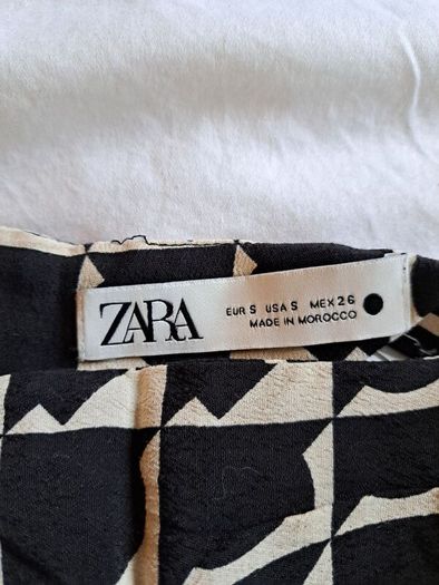 Zara fitted waist skirt