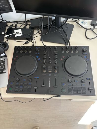 Traktor MX2 controller