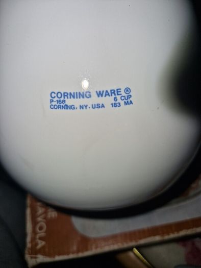 Corningware 6 cup Pot