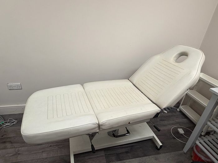 Beauty chair