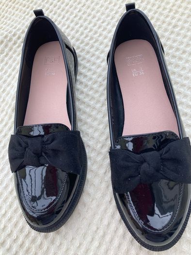 Girls Patent slip-On Shoes size 3