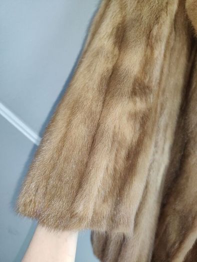 Authentic Italian Lady's Fur  Vintage Mink Coat