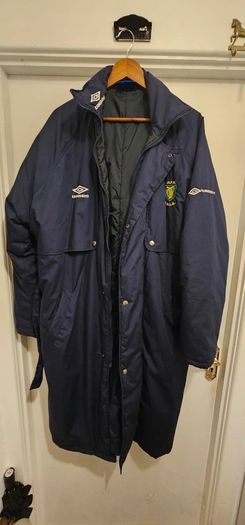 Vintage 1990s Umbro Ireland (FAI) Padded Bench Coat - Size L