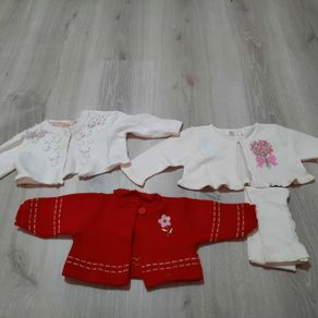 3 baby shrugs