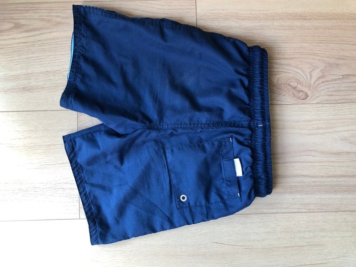 Boy's swimming shorts, age 6-7