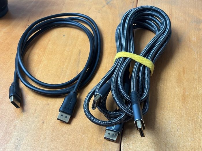BLACKSYNCZE Displayport Cable 2M/6.6FT, DP to DP 1.2 Cable [4K@60Hz, 2K@165Hz, 2K@144Hz] Nylon Braided Display Port Cord Supports FreeSync and 3D, Compatible for Laptop, Gaming Monitor, Graphics Card