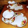 1962 Royal Albert Country Rose Image 2