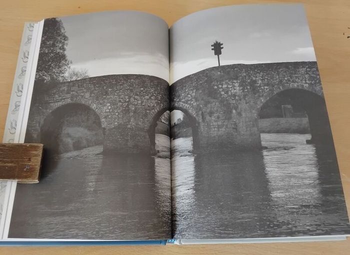 A Walk Along The Boyne by Anthony Bailey 2018 FREEPOST