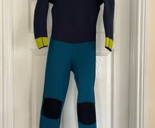 kids wetsuit