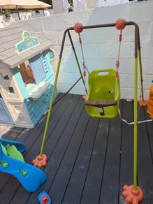 Baby swing