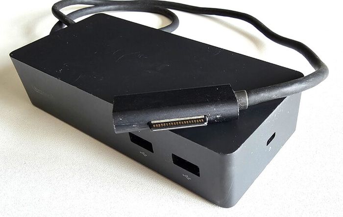 Microsoft Surface Dock - 1661