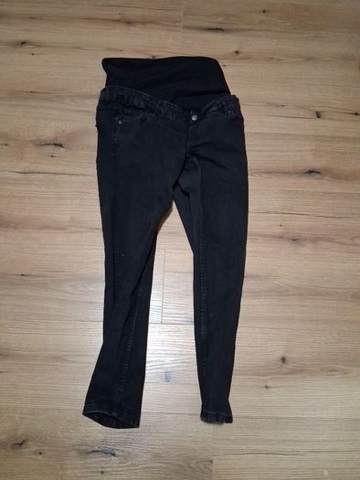 Maternity jeans size 18