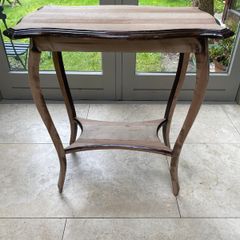 vintage (hall) table
