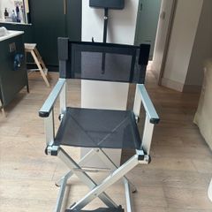 makeup chair