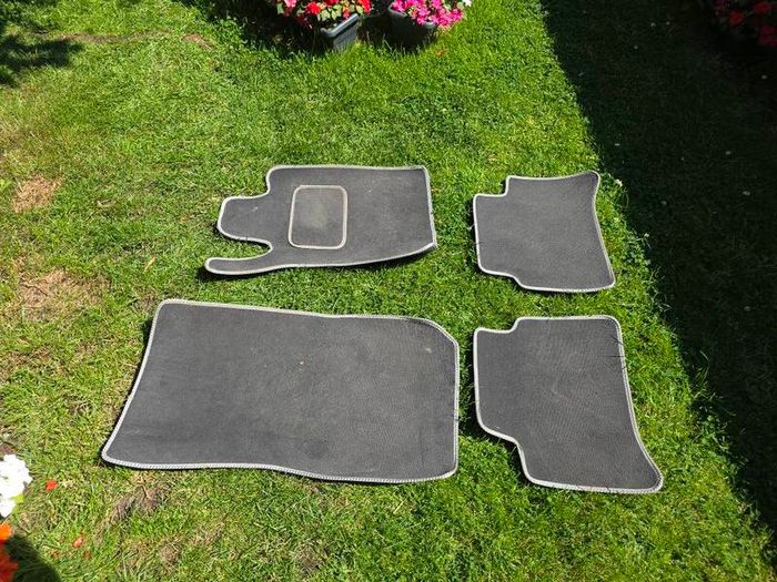 Csr Mats(mMercedes E-class,W211)