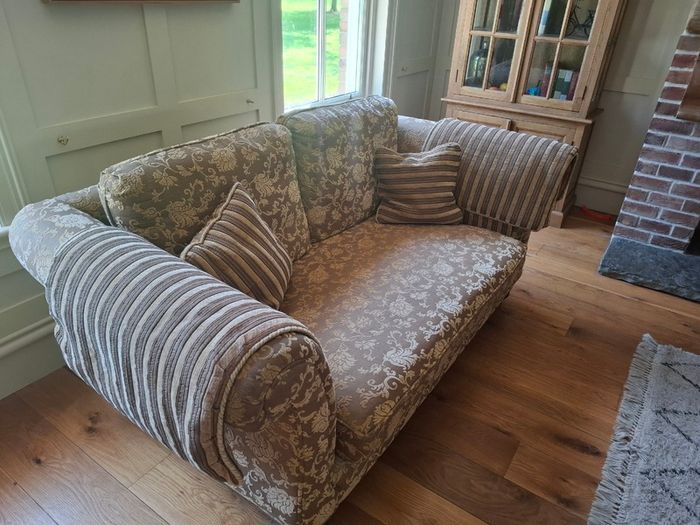 Sofa Finline 3 & 2 seater sofas.