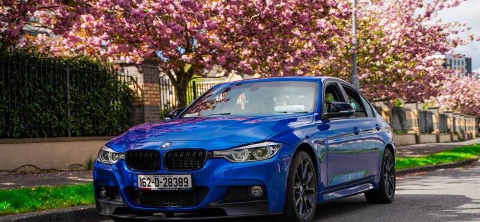 2016 Bmw 3-series 330e High Spec, low kms