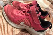 Girls nike runners UK 1