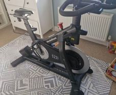 Nordic Track s22i Studio bike like new, Delivery available