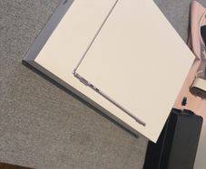Box MacBook Air M2