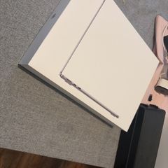 Box MacBook Air M2
