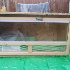 Wooden Pet Terrarium | Reptile Vivarium | Indoor & Outdoor Animal Enclosure