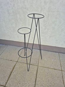 Plant stand