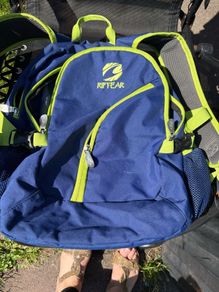 schoolbag/backpack