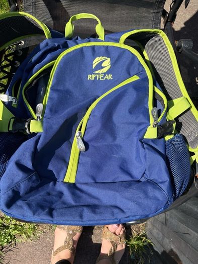 schoolbag/backpack