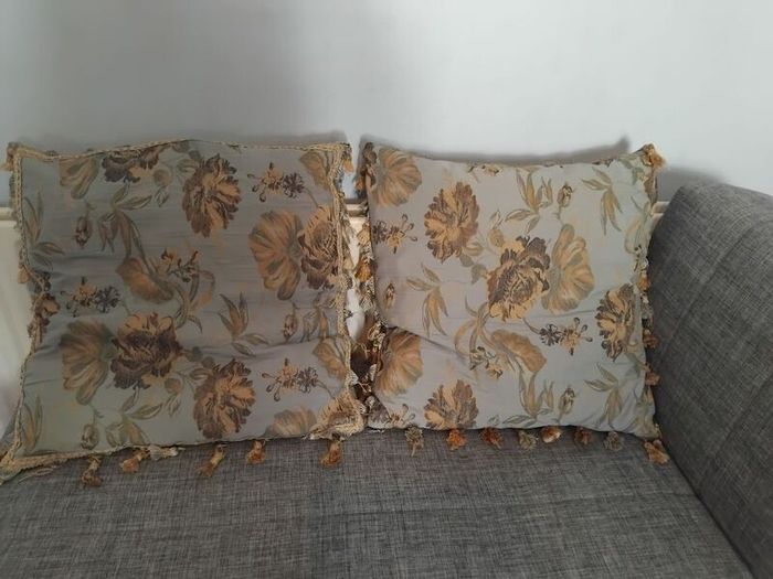 cushions,curtains and pillow cases