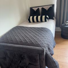 single bedframe