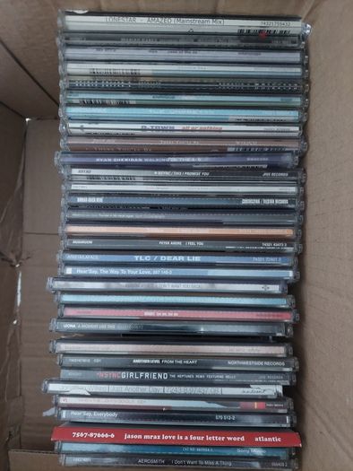 CD singles - 35 job lot - 15e