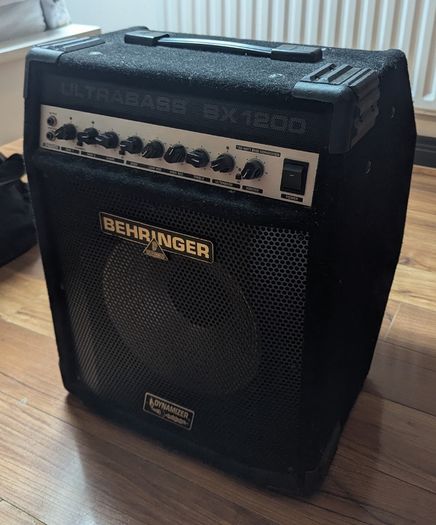 Behringer Ultrabass BX1200 120-Watt Bass Amplifier