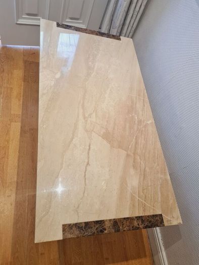 marble  table