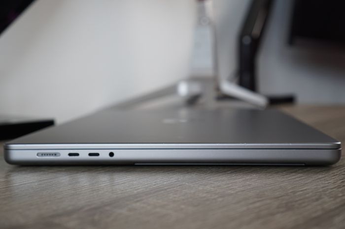 MacBook Pro 16" 32GB | 2021 | M1 Pro | 512GB