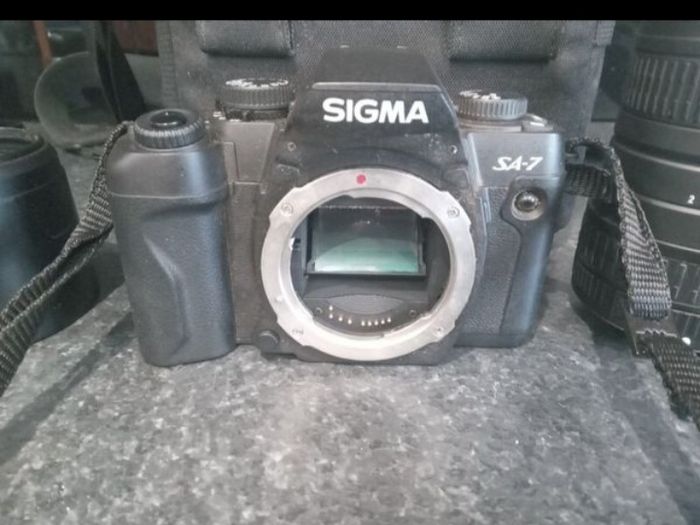 Sigma SA-7 film camera