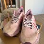 running shoes Image 2