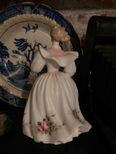 Royal Doulton figurine"Gillian"