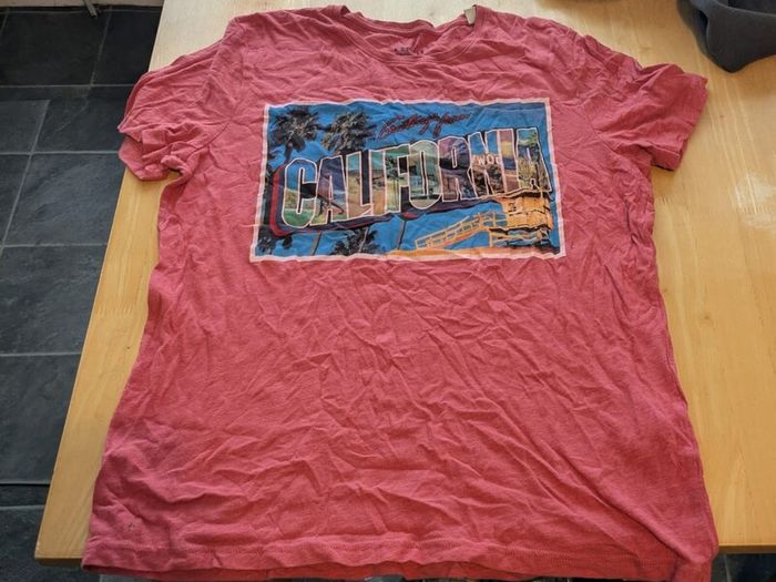 Selection of large tshirts for sale