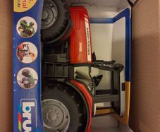 Bruder Massey Ferguson 7480 Tractor