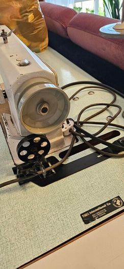 Industrial sewing machine