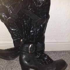Elegant woman tall boots size 37