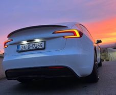 Tesla Model 3 Performance Carbon fibre rear spoiler