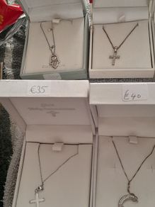 ladies silver chain and pendant