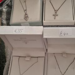 ladies silver chain and pendant
