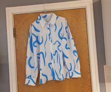 Shein  Blouse.  S. L. 14   New.  SALE